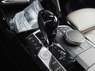 صورة 9 لـ 2025 BMW X4