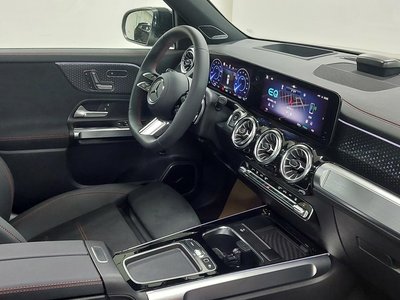 MERCEDES-BENZ EQB - 9