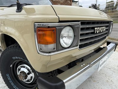 TOYOTA LAND CRUISER 60 - 10