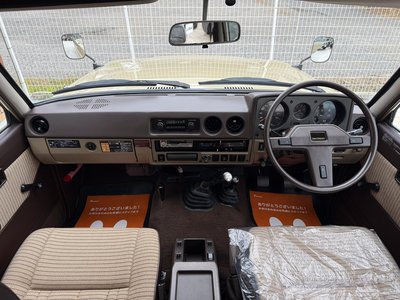 TOYOTA LAND CRUISER 60 - 5