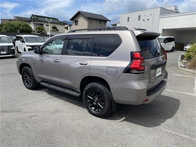 TOYOTA LAND CRUISER PRADO - 5