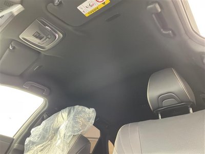 صورة مصغرة 43 لـ 2025 Toyota CROWN SPORT
