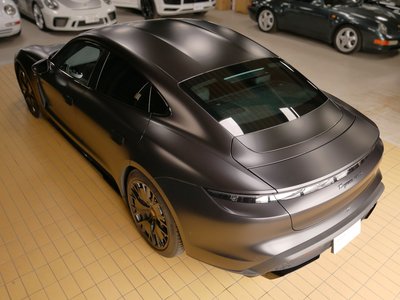 PORSCHE TAYCAN - 6