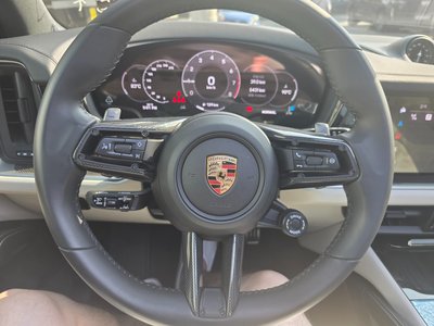 PORSCHE CAYENNE - 8