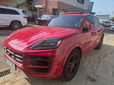 PORSCHE CAYENNE - 1