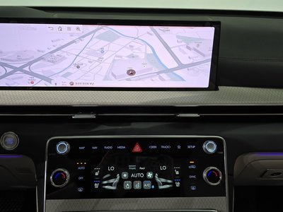 2025 Genesis GV80 — миниатюра 18