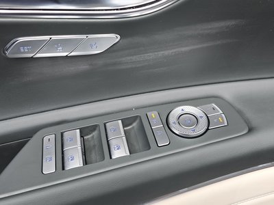 2025 Genesis GV80 — миниатюра 28