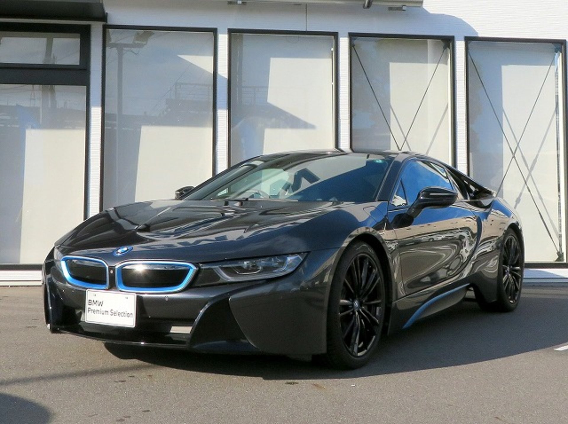 BMW I8 - View 1