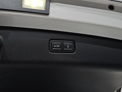 2025 Genesis GV70 — миниатюра 27