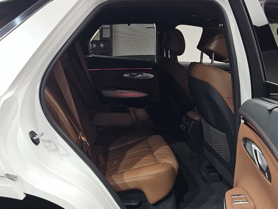 2025 Genesis GV70 — миниатюра 17