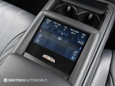 2022 Lexus LS — миниатюра 16
