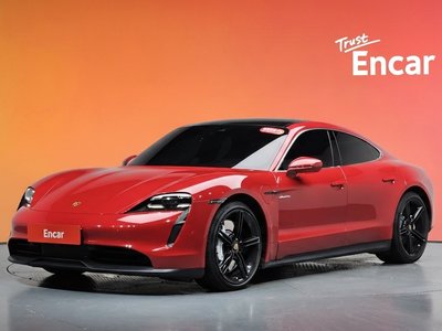 صورة 1 لـ 2021 Porsche TAYCAN