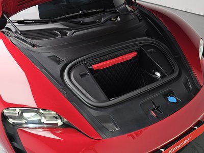 صورة 8 لـ 2021 Porsche TAYCAN