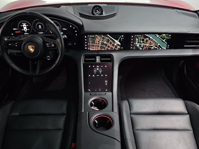 صورة 5 لـ 2021 Porsche TAYCAN
