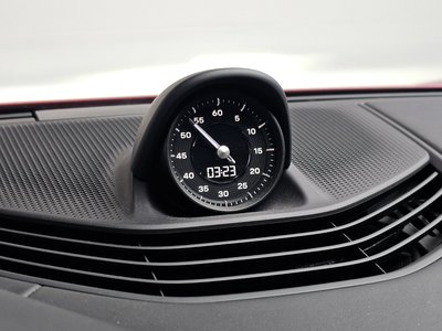 2021 Porsche TAYCAN — миниатюра 35