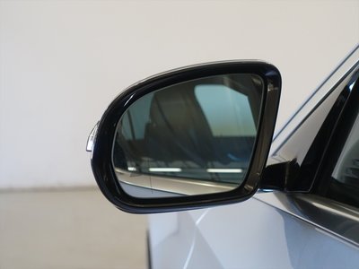 MERCEDES-BENZ E-CLASS - 6