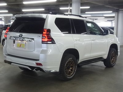 TOYOTA LAND CRUISER PRADO - 6