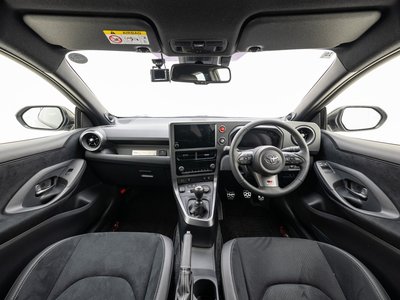 2024 Toyota GR YARIS thumbnail 23