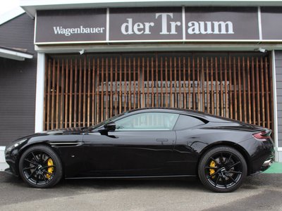 ASTON MARTIN DB11 - 6