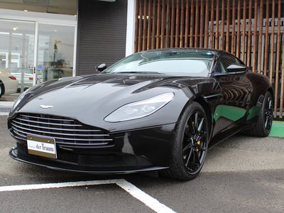 ASTON MARTIN DB11 - 2