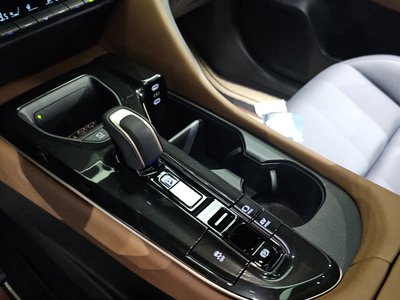2025 Toyota CROWN CROSSOVER 照片 9
