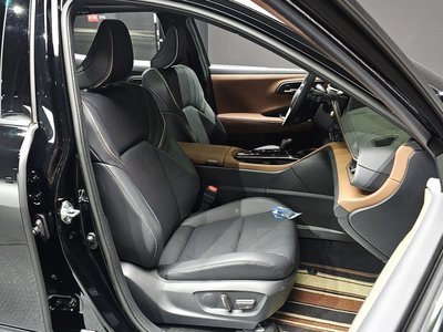 2025 Toyota CROWN CROSSOVER 缩略图 12