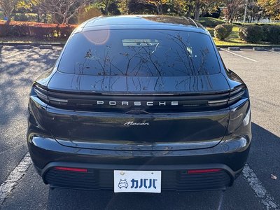 PORSCHE MACAN - 4