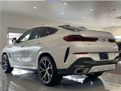 2023 BMW X6 照片 2