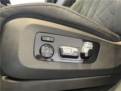 2023 BMW X6 thumbnail 37