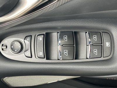 2020 Nissan SKYLINE 缩略图 29