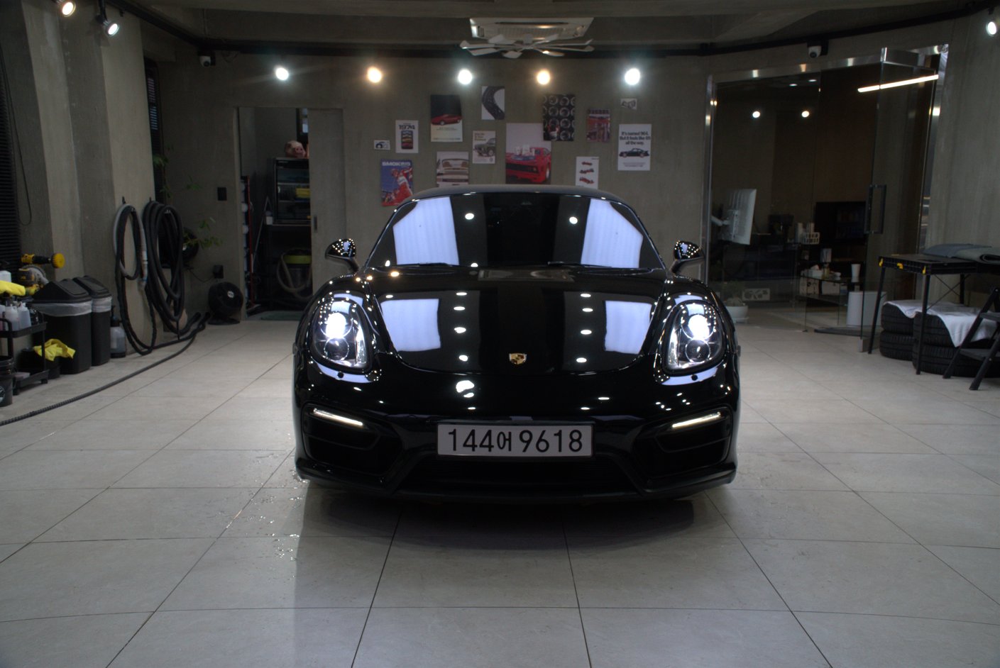 PORSCHE BOXSTER - View 1