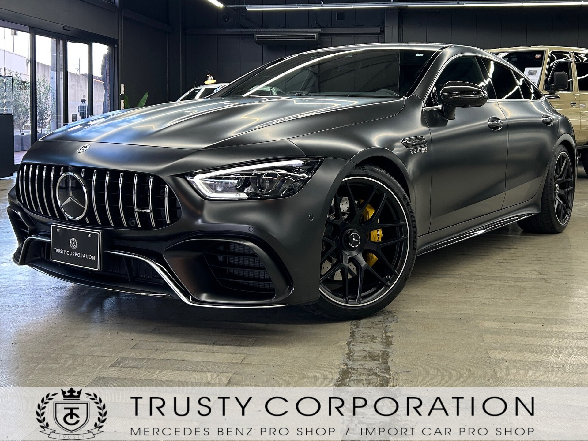 MERCEDES-BENZ GT 4-DOOR COUPE AMG - View 1