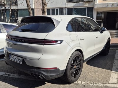 PORSCHE CAYENNE - 3