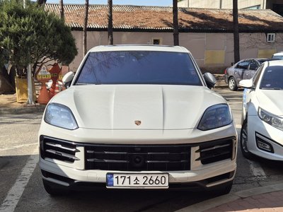 PORSCHE CAYENNE - 1