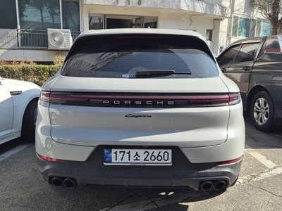 PORSCHE CAYENNE - 2