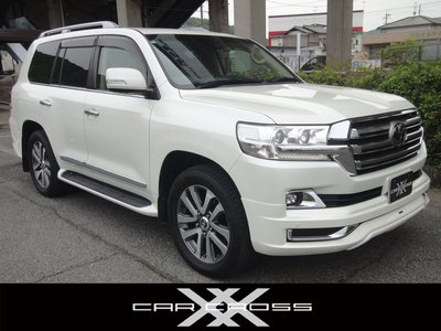 TOYOTA LAND CRUISER 200 - 1