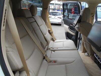 TOYOTA LAND CRUISER 300 - 10