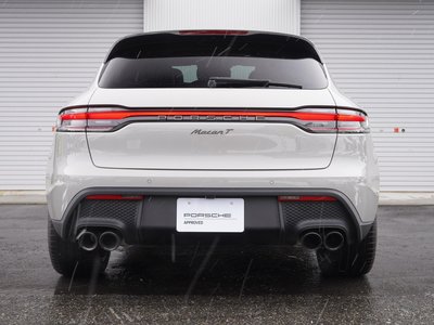 PORSCHE MACAN - 8