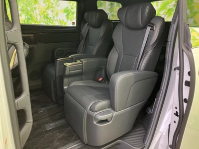 TOYOTA ALPHARD - 8
