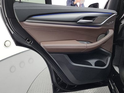 2025 BMW X4 — миниатюра 15