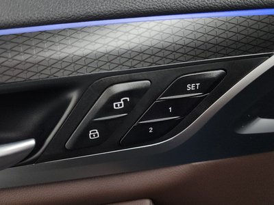 2025 BMW X4 — миниатюра 30