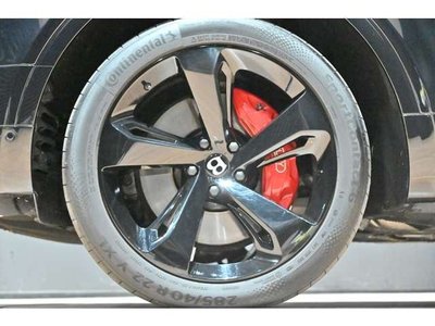 BENTLEY BENTAYGA - 3