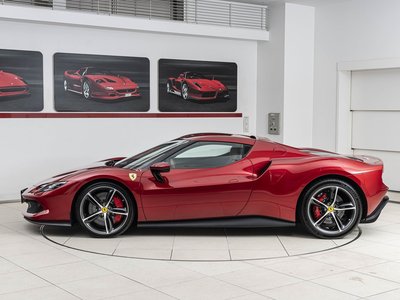 FERRARI 296 - 9
