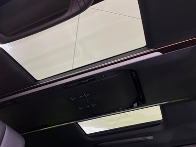 2026 Toyota ALPHARD — фото 3