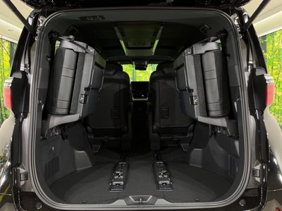 2026 Toyota ALPHARD — фото 10
