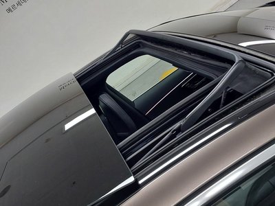 2025 Mercedes-BENZ E-CLASS — миниатюра 12