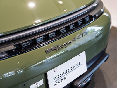 2025 Porsche 911 — миниатюра 17