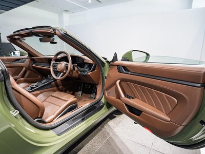 2025 Porsche 911 — миниатюра 14