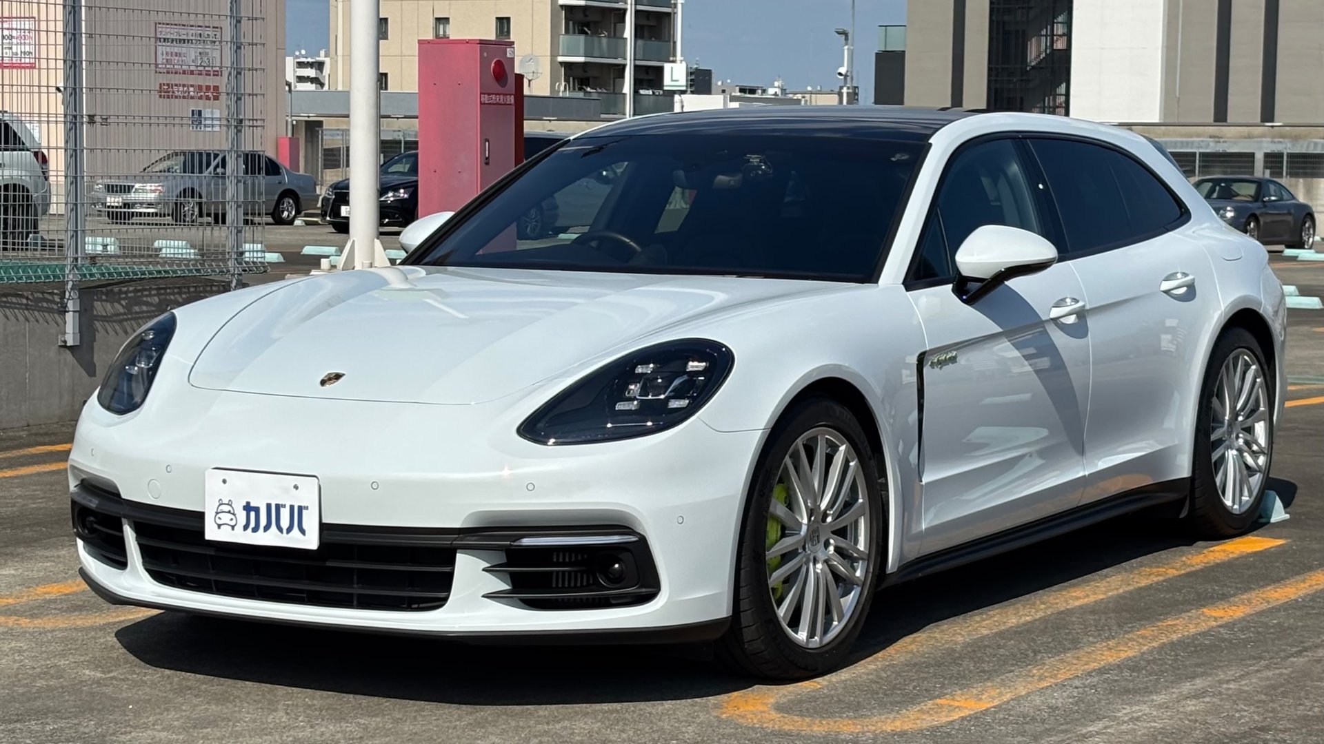 PORSCHE PANAMERA 4E HYBRID SPORT TURISMO - View 1