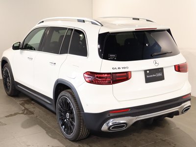 2026 Mercedes-BENZ GLB — миниатюра 19